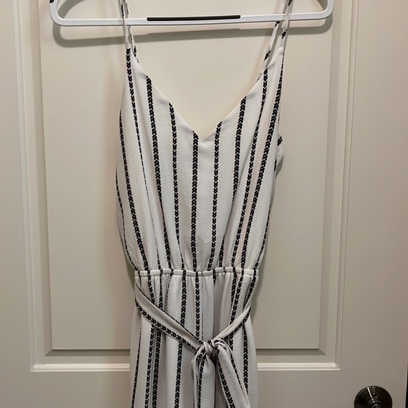 Striped Summer Jumpsuit Size Medium - Picture 3 of 13